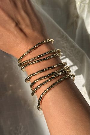 Wild Shores 7 Bracelet Stretch Stacker Set Gold